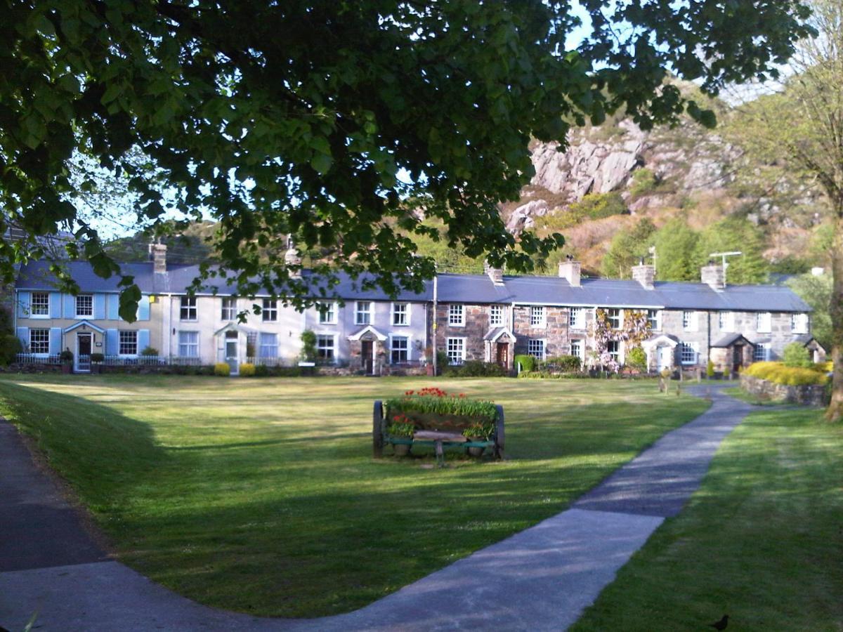 The Coach House Hotel Beddgelert Exterior foto